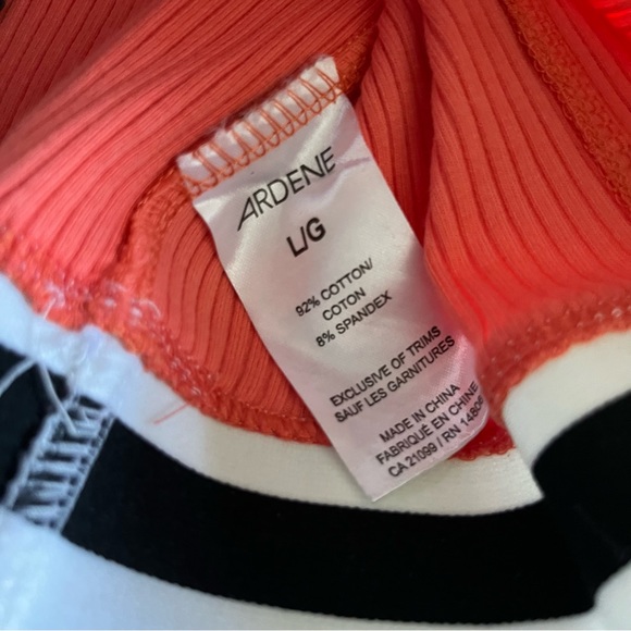 Ardene Kendall & Kylie Striped Crop Top - Picture 9 of 9